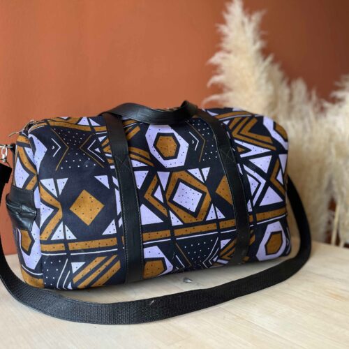 sac de voyage en wax violet, marron et noir, imaneka nantes